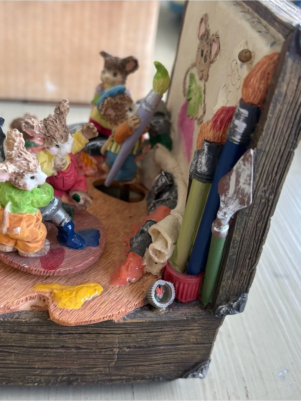Vintage Whimsical Painted Mouse Artist Playset – Multicolor